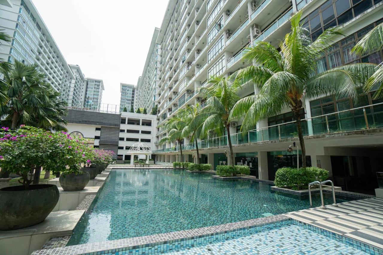 Mount Austin #Palazio B1 Pool View 1-2Pax #Mspro Apartment ยะโฮร์บาห์รู ภายนอก รูปภาพ